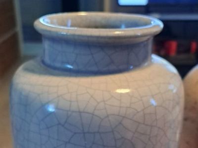 Karlsruher Majolika 12" vase