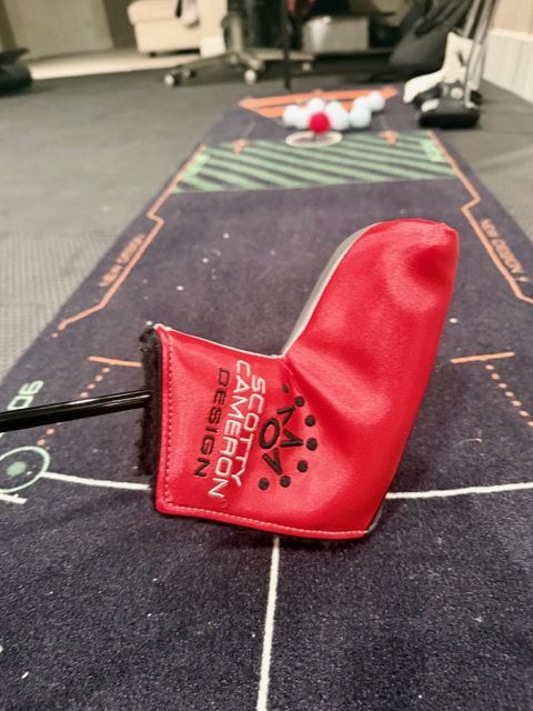 Scotty Cameron Studio Style Fastback OC 37” – RH