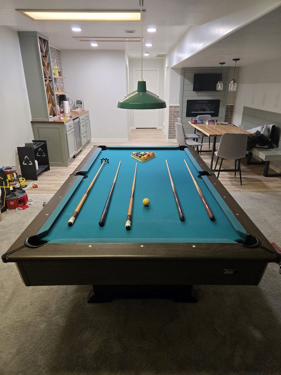 FREE POOL TABLE
