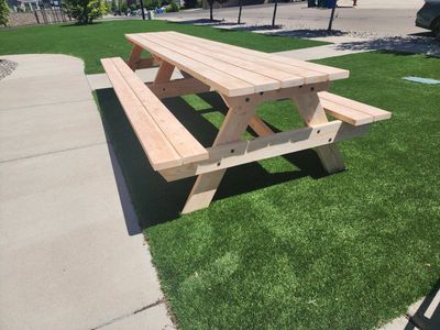 HANDMADE PICNIC TABLES – BUILT TO LAST!