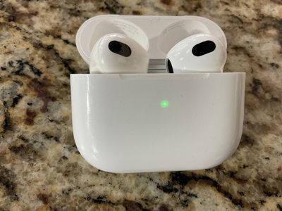 Apple AirPods 3 model-A2566 E75013326