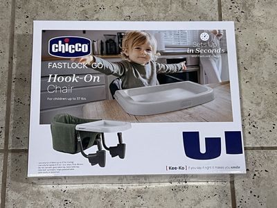 NEW: Chicco Hook-On Table Chair