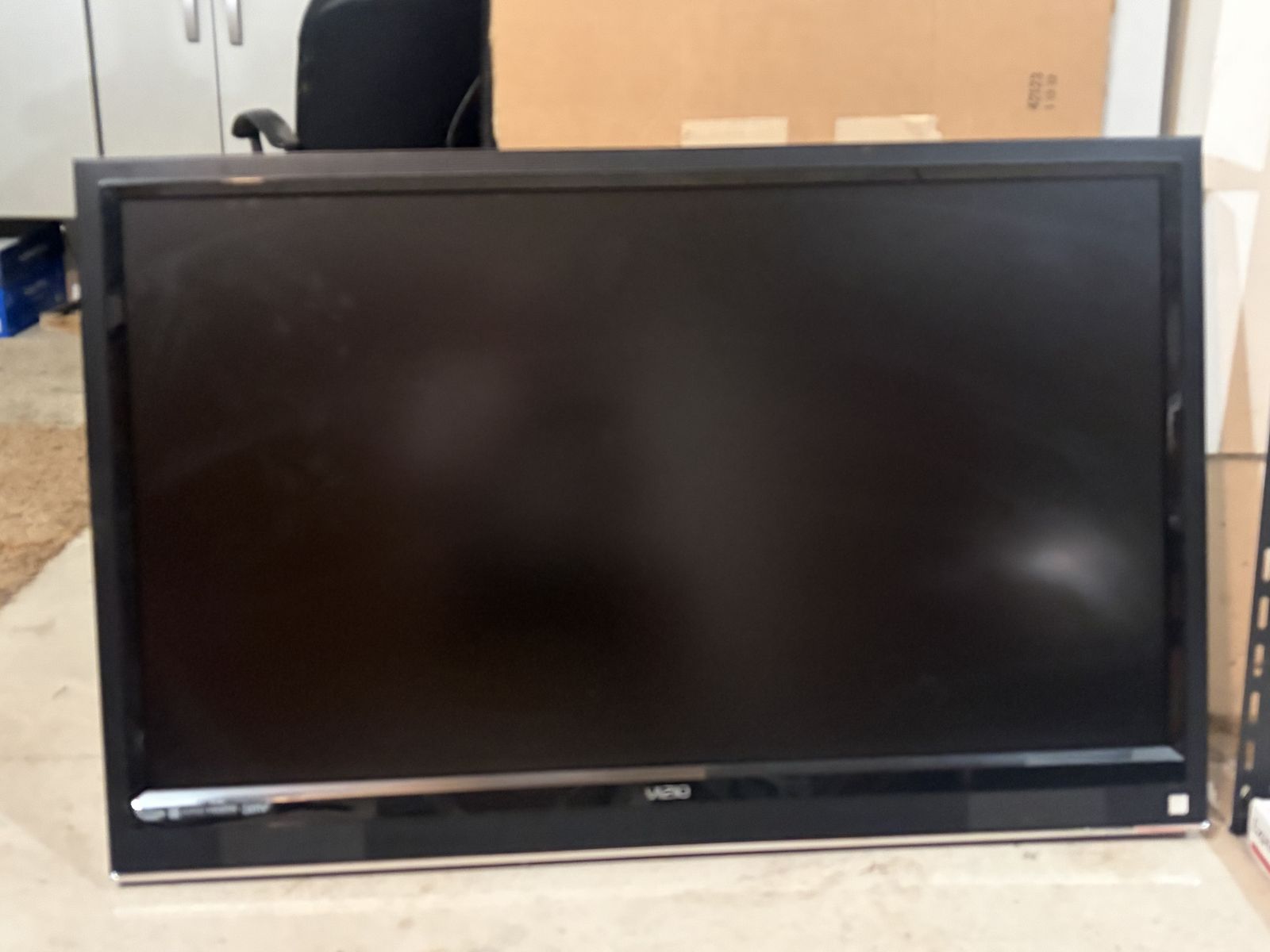 Vizio V047L Flat Screen TV