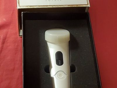 Avologi Eneo Totalé Anti-Aging Red & Infrared LED Light Therapy Medical Device