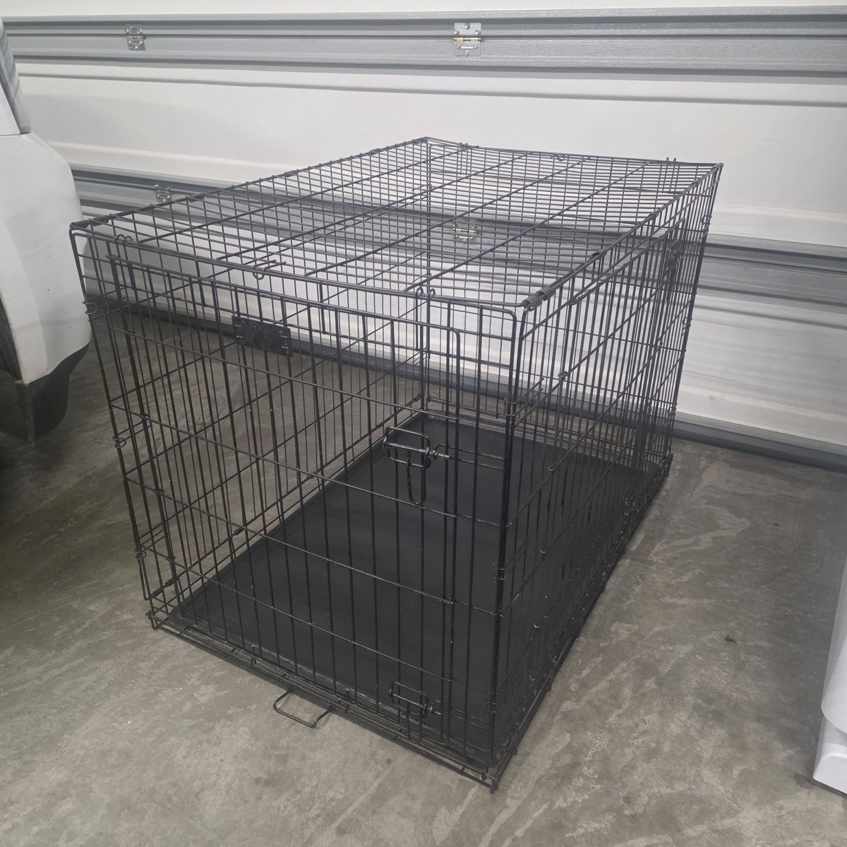 Large Collapsible Metal Dog Crate with Removable Plastic Tray