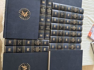1958 Encyclopedia Americana Complete 30-Volume Set – Vintage Navy & Gold $280 cash/venmo in Provo