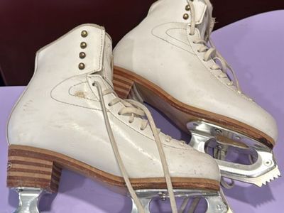 Premiere Jackson Ice Skates - Used, Good Condition