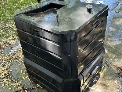 Soil Saver Classic Composter Garden Outdoor Compost Bin Black 11.6 cu ft Capacity