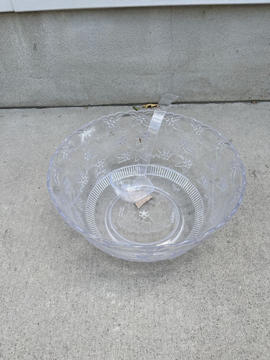 Clear Plastic Punch Bowl with Floral Pattern; includes ladle