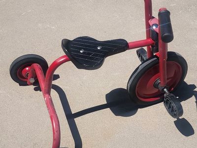 Angeles ClassicRider Pedal Tricycle – Heavy‑Duty Preschool Trike