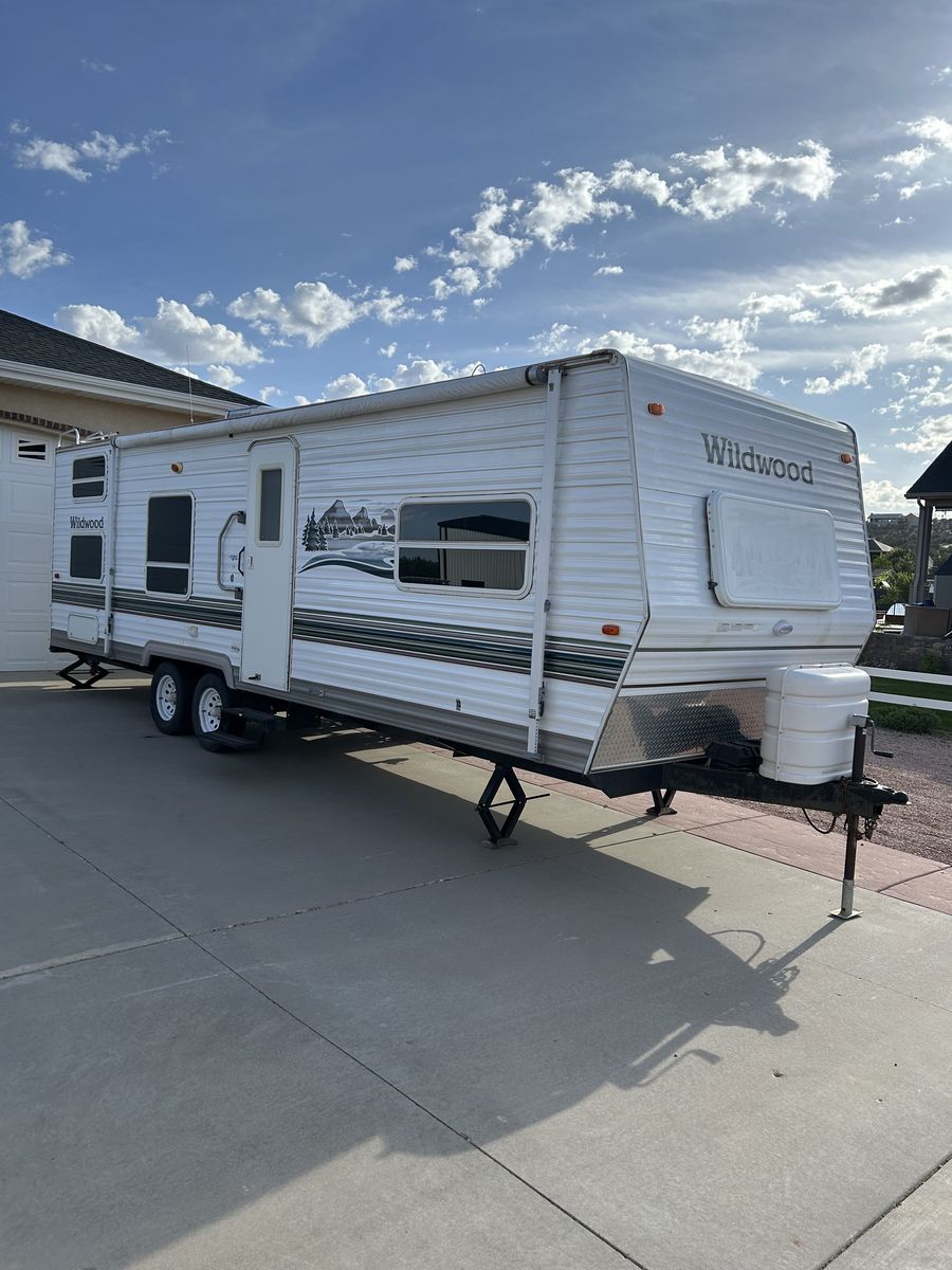 2004 Forest River Wildwood Travel Trailer