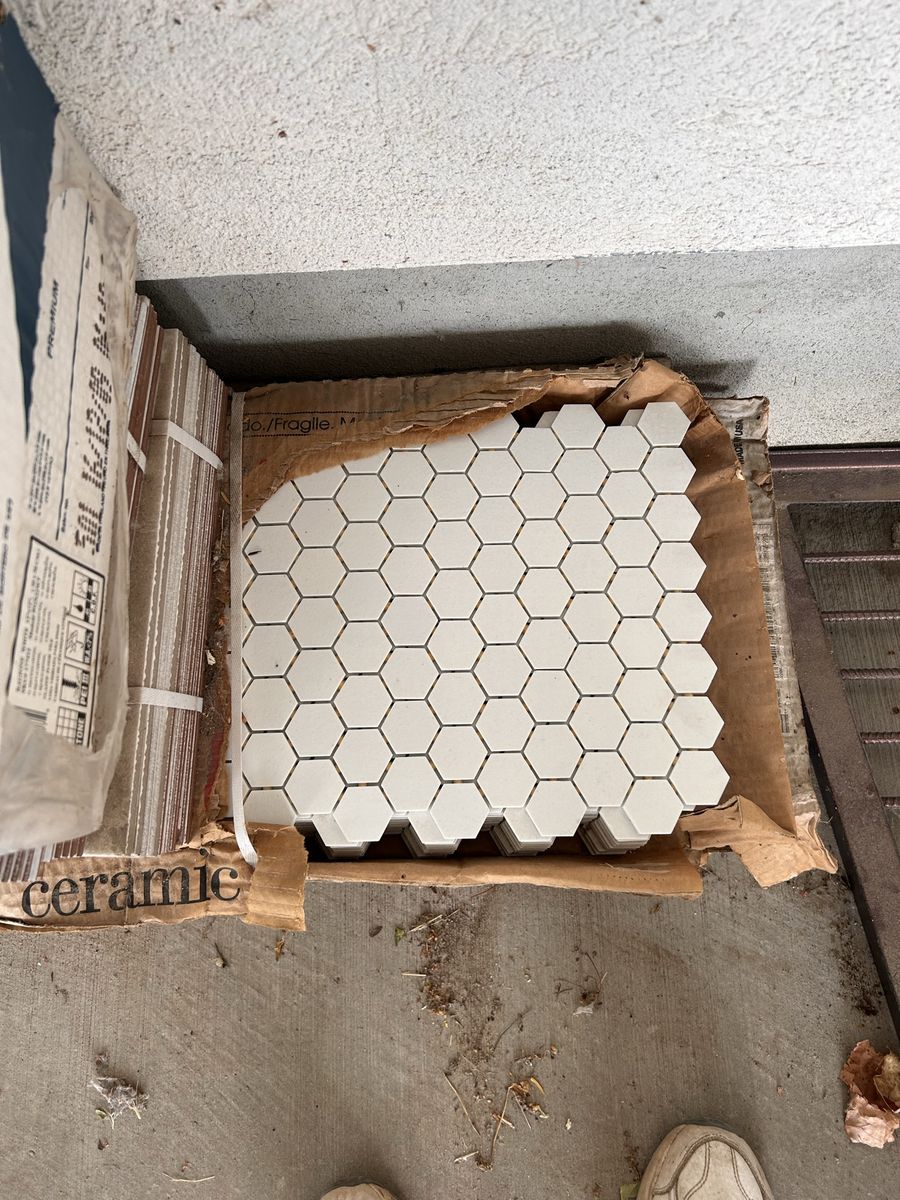 Main image 6