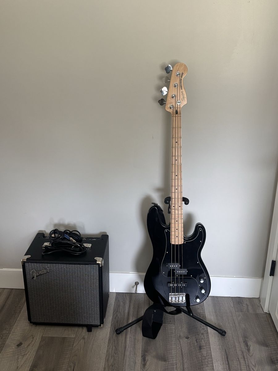 Fender Squier PJ Bass and Amp