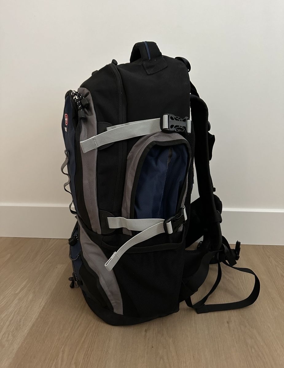 Main image 3