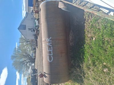 1000 gallon fuel tank