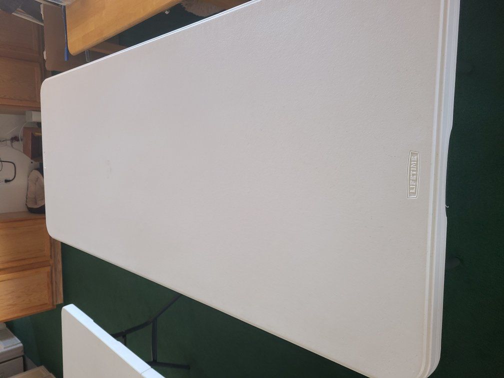 3 lifetime tables 2 chairs