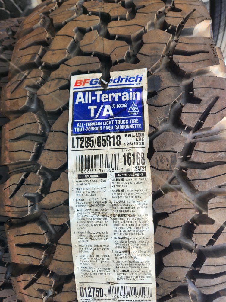 285/65r18 bfgoodrich Ko2 all terrain ta