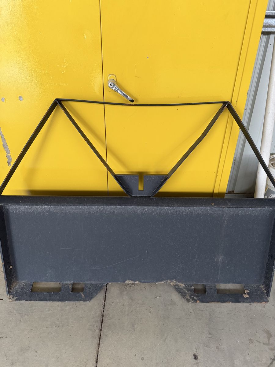 Skid steer plate fork attachment