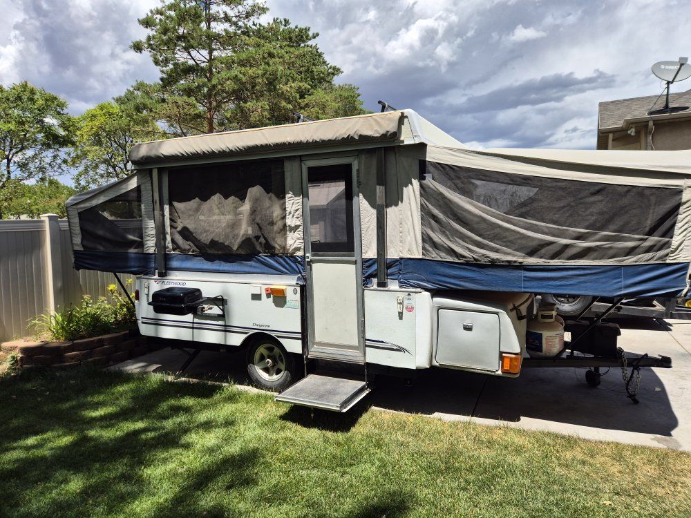 2007 Fleetwood Cheyenne Tent Trailer