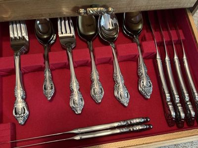 Oneida Community Stainless Flatware Set with Wooden Storage Box - Service for 12 with 8 piece serving set