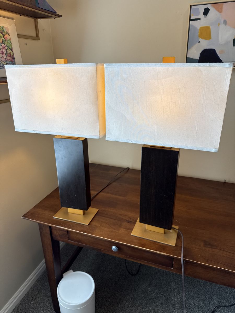 Matching lamps