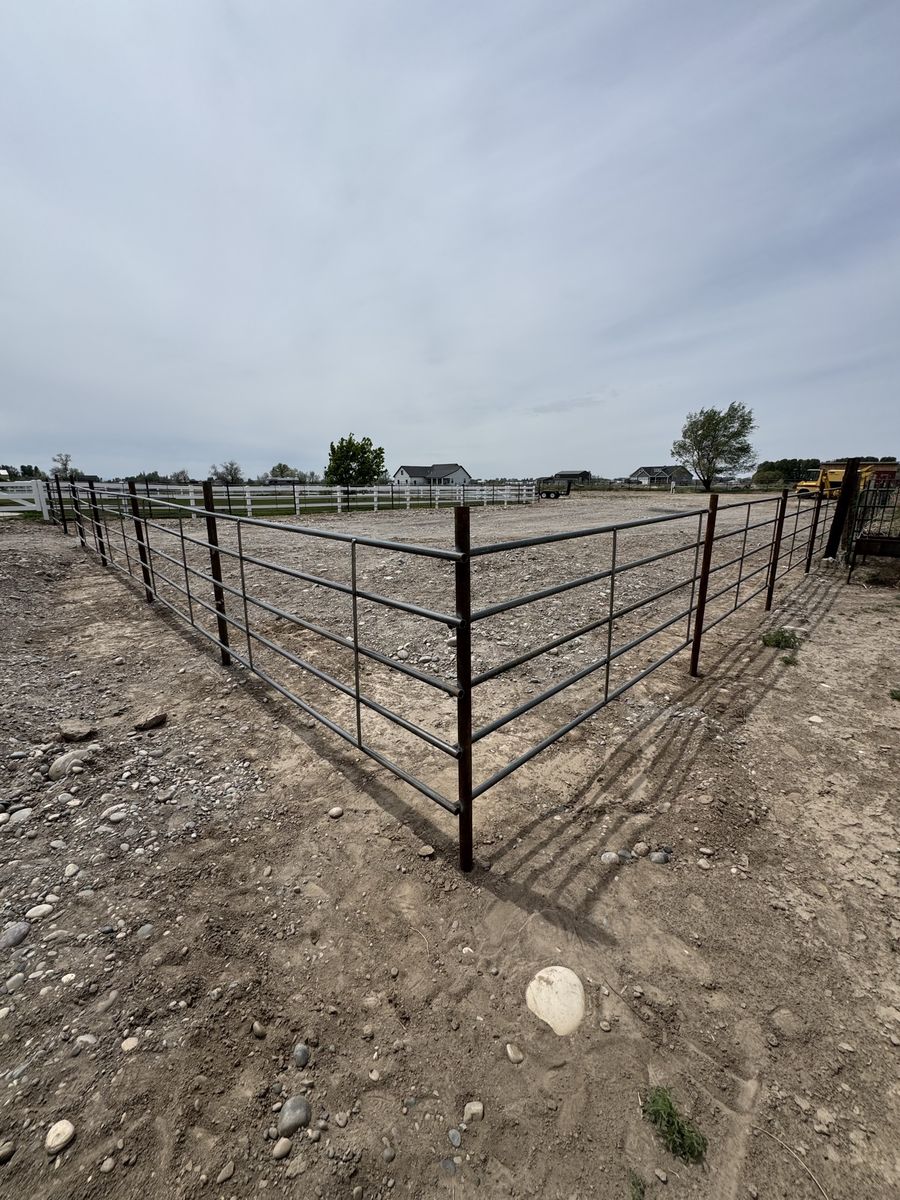 Continuous Fence