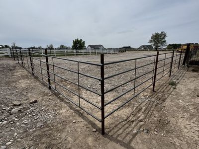 Continuous Fence