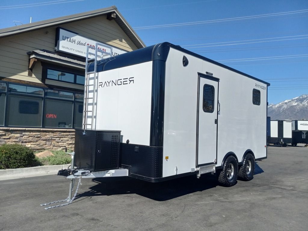 8.5x18 Off Road Toy Hauler Enclosed Cargo Aluminum Insulated Raynger 2025