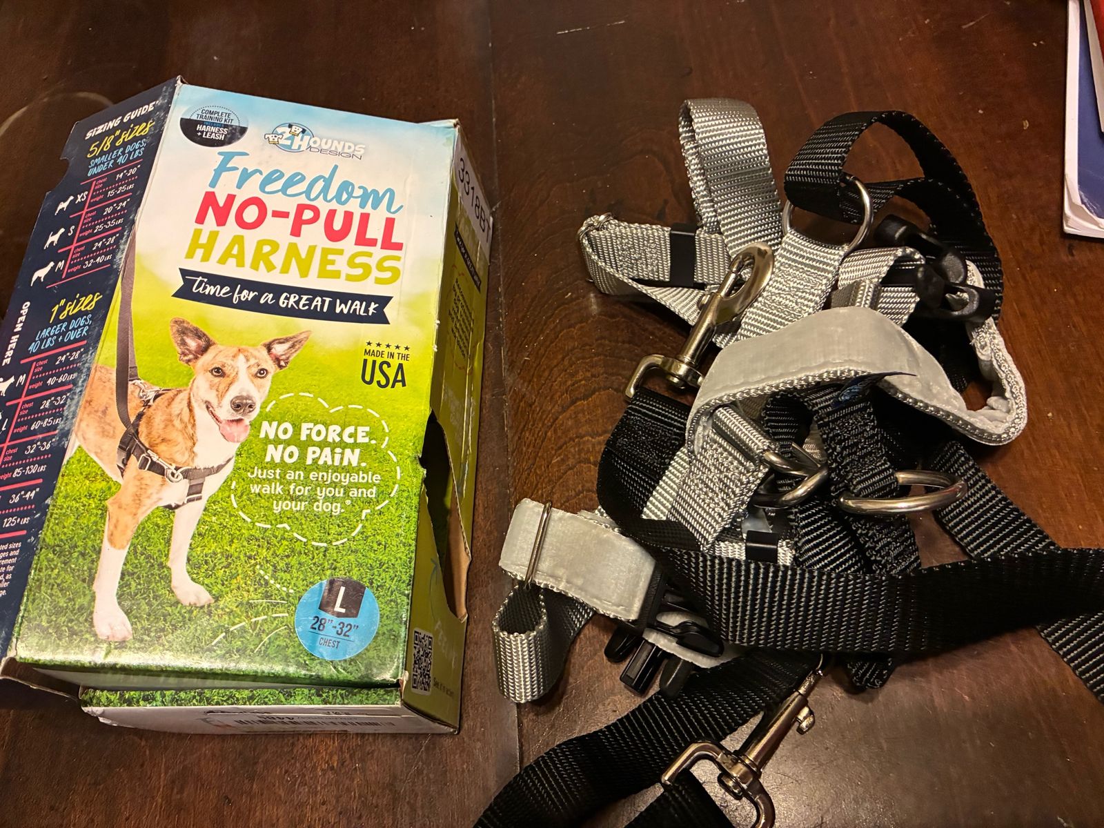 New,2 Hounds Design Freedom No-Pull Dog Harness, Size L (28-32" Chest), Black