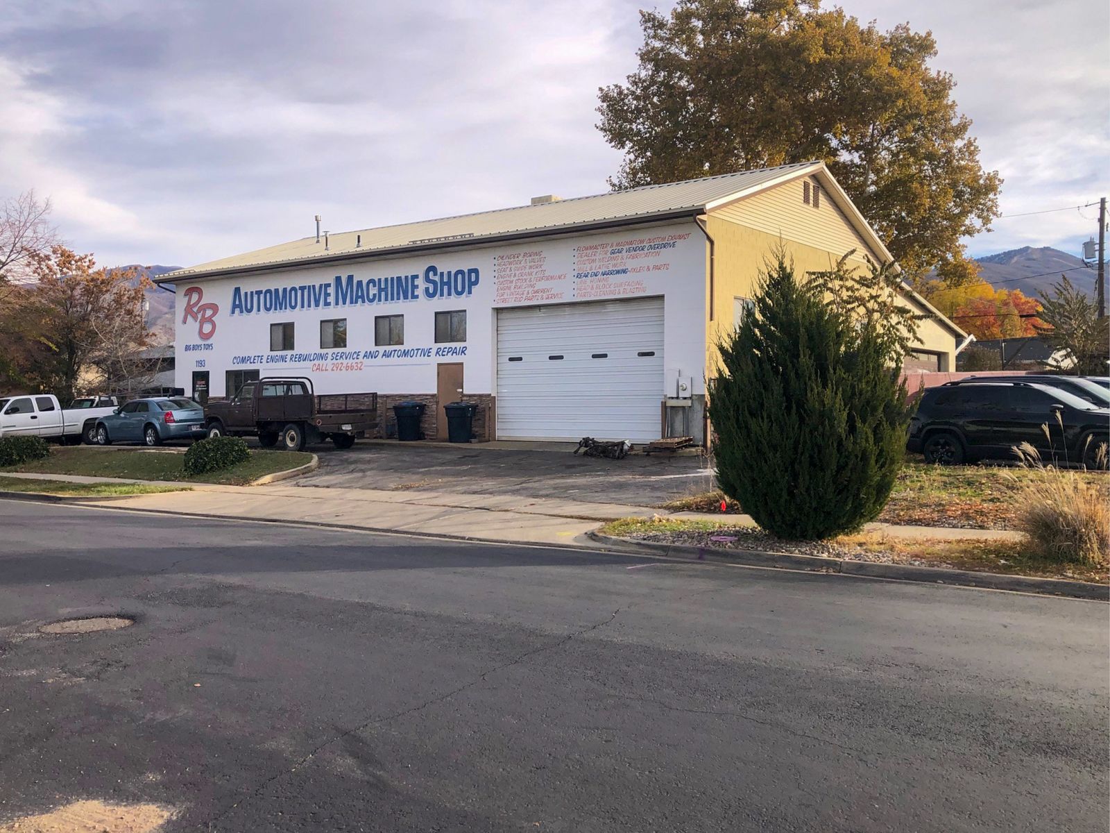 Commercial building / shop In Bountiful  1193 S 425 West