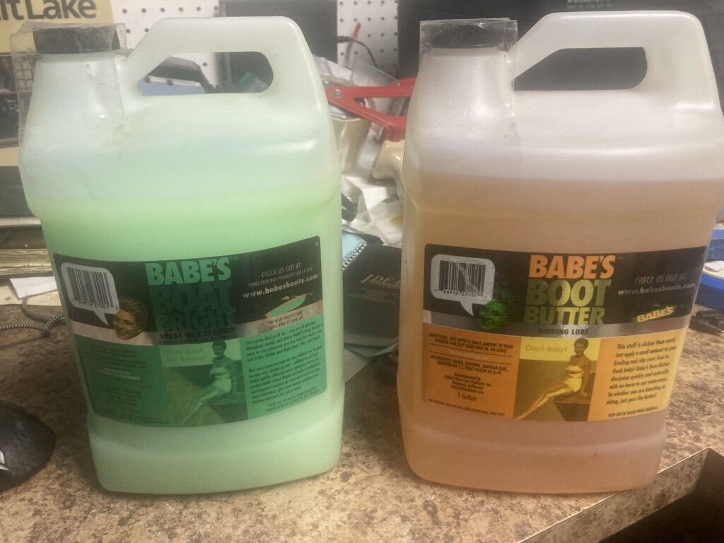 Babe's Boat Bright Spray Wax Cleaner/Babe’s Boot Butter – Water-Based Binding Lubricant for Wakeboards & Skis