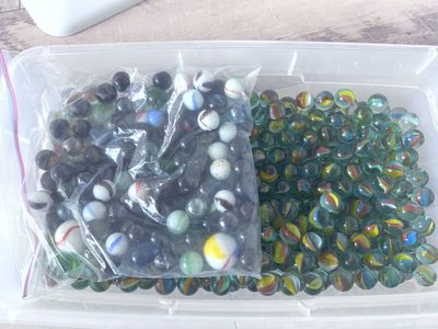 600+ vintage marbles