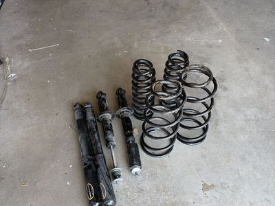 01-07 Toyota Tundra/ Sequioa springs and shocks