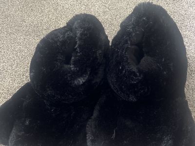 Lazy brand Black Bear Paw Slippers size 8-10.5