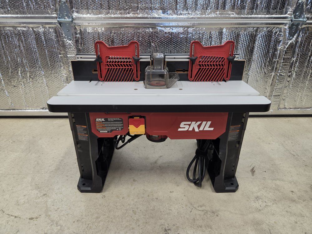 Skil Router Table and Router