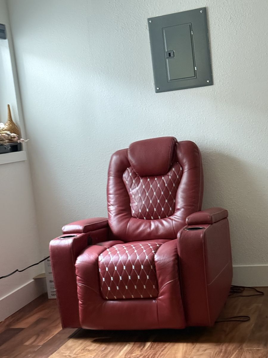 Red Leather Recliner Chair with Cupholders - Tufted Design, Excellent Condition (no longer reclines)