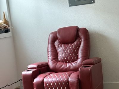 Red Leather Recliner Chair with Cupholders - Tufted Design, Excellent Condition (no longer reclines)