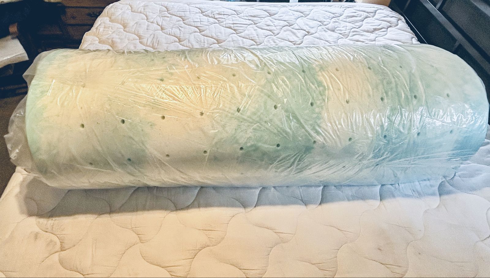 EGO Gel Memory Foam Mattress Topper - Rolled, Unused