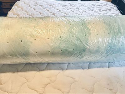 EGO Gel Memory Foam Mattress Topper - Rolled, Unused