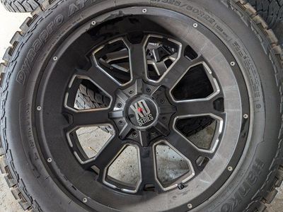 22" XD Series wheels and tires with GM sensors.