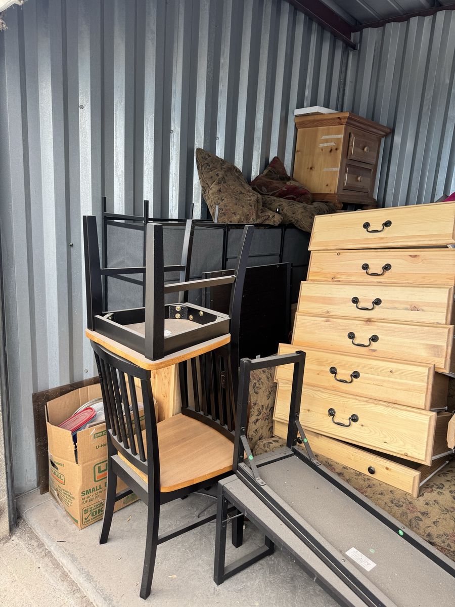 Bedroom set, couches, tables, chairs, etc. Outfit an entire apartment! Apt Starter Set
