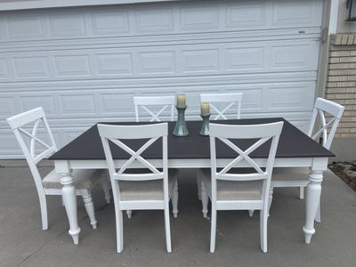 Beautiful refinished dining room table and 6 chairs