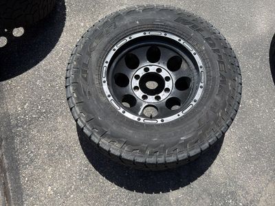 8x6.5 wheels 285/70r17