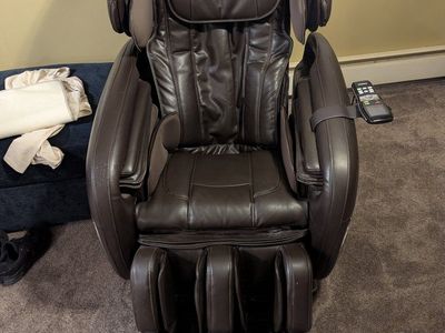 Cozzia 3D Massage Chair - Brown Leather Recliner with Multiple Massage Modes