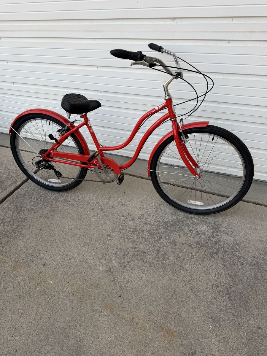 NEW Schwinn Mikko Women's 7-Speed Cruiser Bike - Red