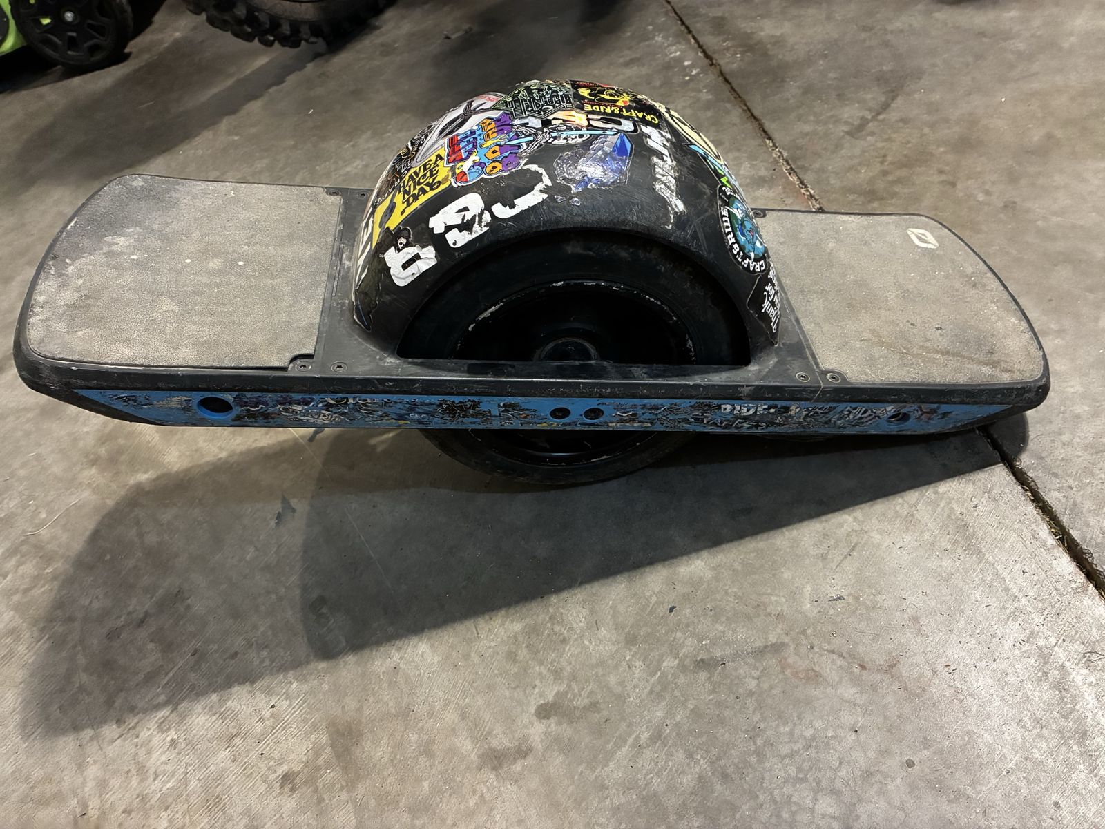 Main image 3