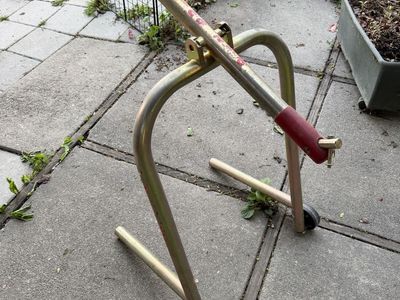 Pit bull Motorcycle Stand