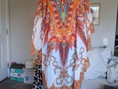 White Mark orange rhinestone kaftan womens top sz xl