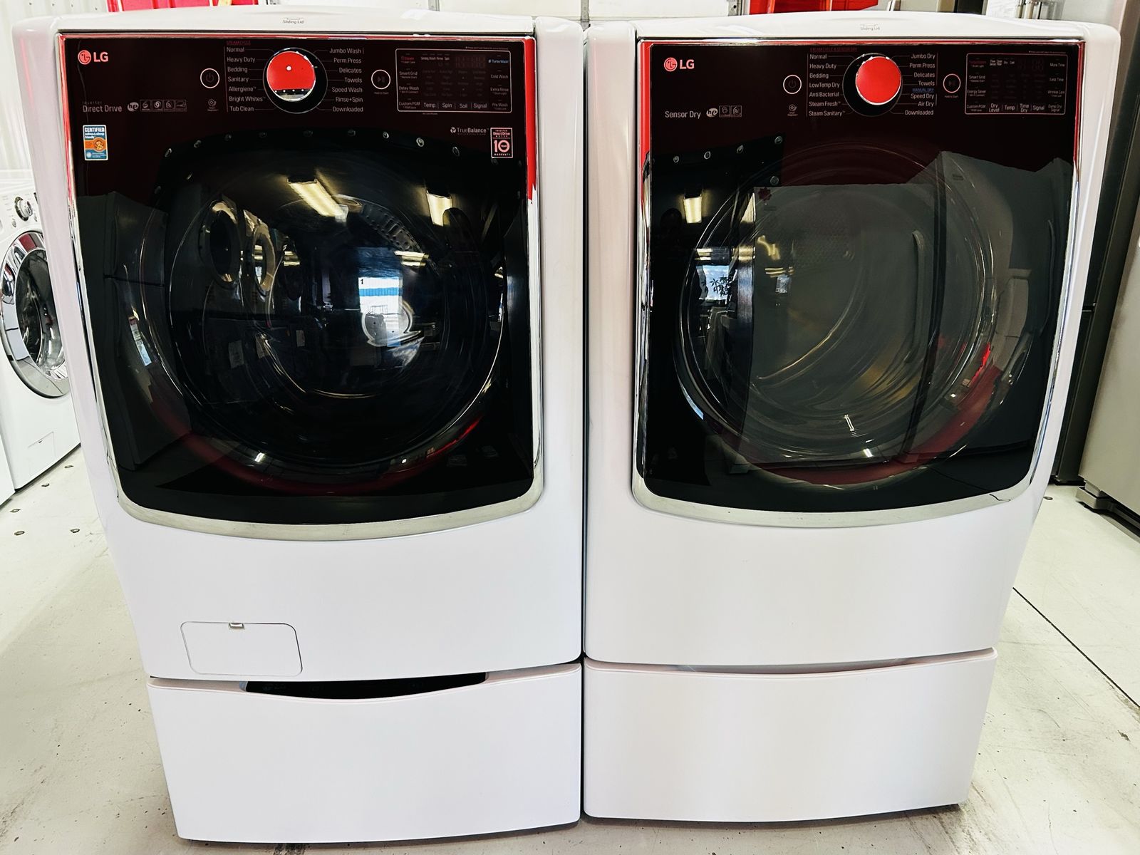 Lg Signature Steam Mega Set With Pedestals