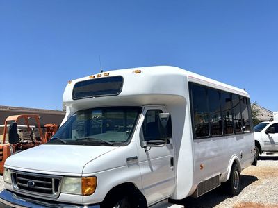 Ford E-450 Super Duty Shuttle Bus - CNG